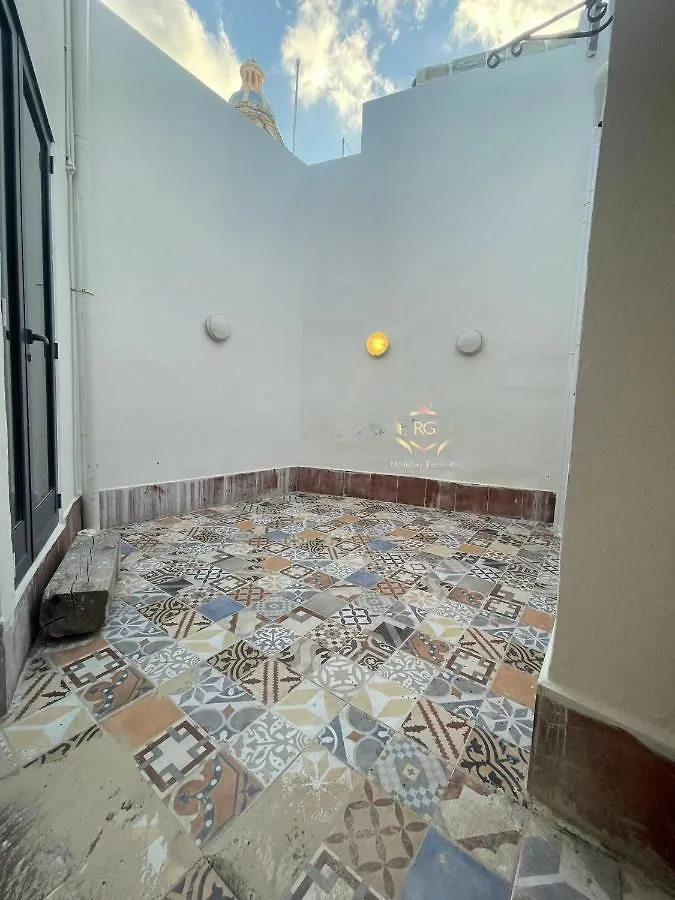 Holiday home Dgl1032 - Townhouse In The Quaint Village Of Dingli, Modernly Refurbished